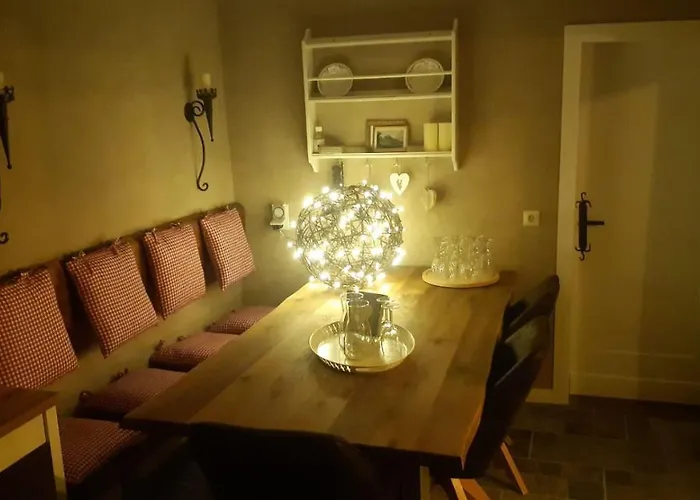 Strunks Ahl Haeusje Holiday home *