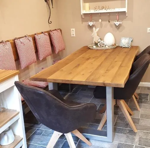 Strunks Ahl Haeusje *